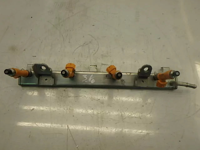 Barra de inyección Suzuki Swift III 1,3 16V gasolina 68 KW M13A DE103881