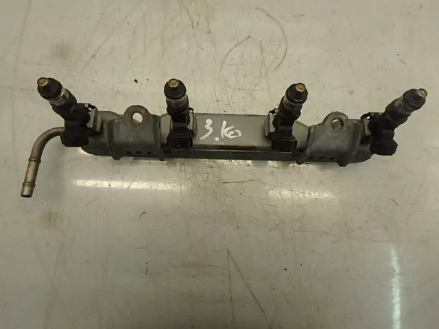 Barra de inyectores Nissan Micra 3 K12 1.2 16V gasolina CR12DE DE104251