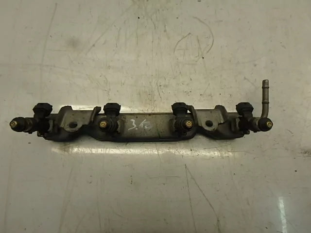 Barra de inyectores Nissan Micra 3 K12 1.2 16V gasolina 65 80 PS CR12DE DE104268