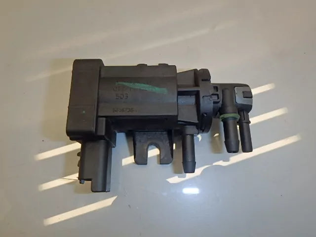 Sensor Peugeot Citroen C4 Citroen C4 C5 3008 308 308 407 5008 2.0 HDi RHE DW10CTED4 9674084680