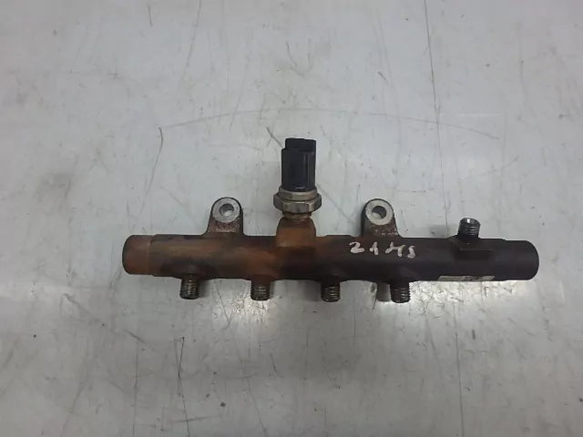 Rampa inyectora Nissan Renault Qashqai 2 II Scenic 1,5 dCi K9K732 8200397346 DE145078