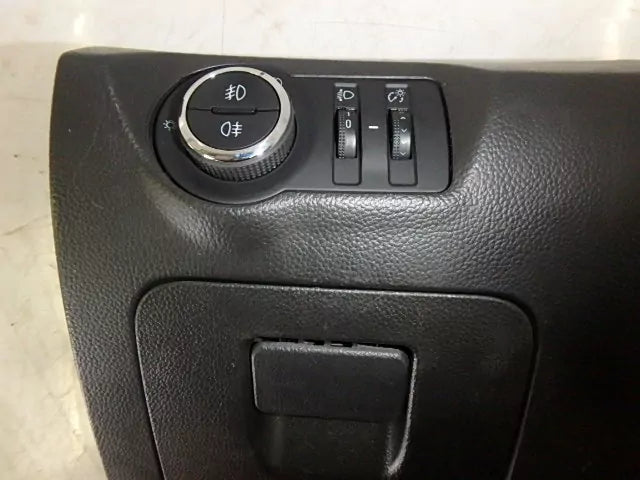 Tapa con interruptor de luz Chevrolet Cruze 2.0 CDI 120 KW Z20D1