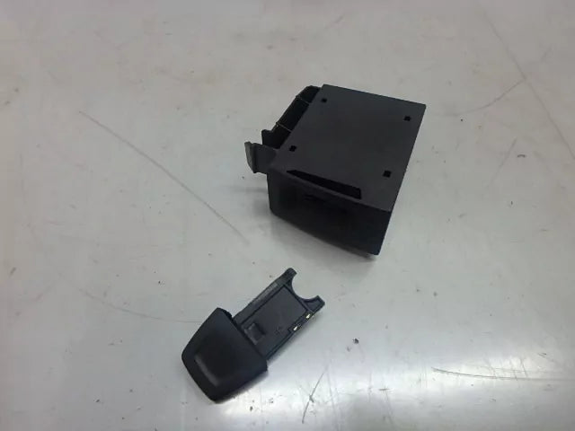 Centralita Volvo V70 III BW D5 2,4 Diesel D5244T4 30782952 DE195524