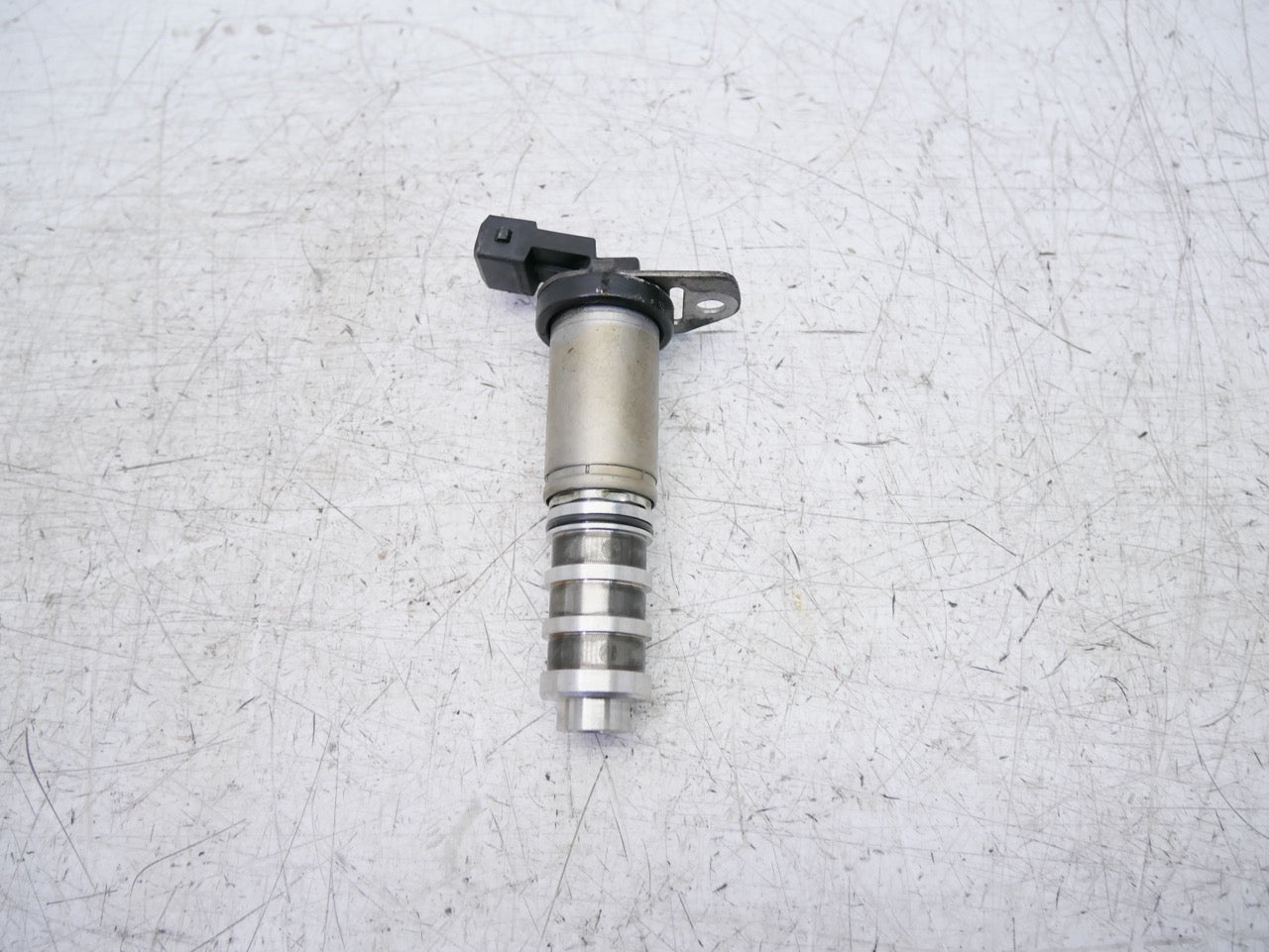Válvula de solenoide – BMW 3,0 i S55B30A S55 8605123