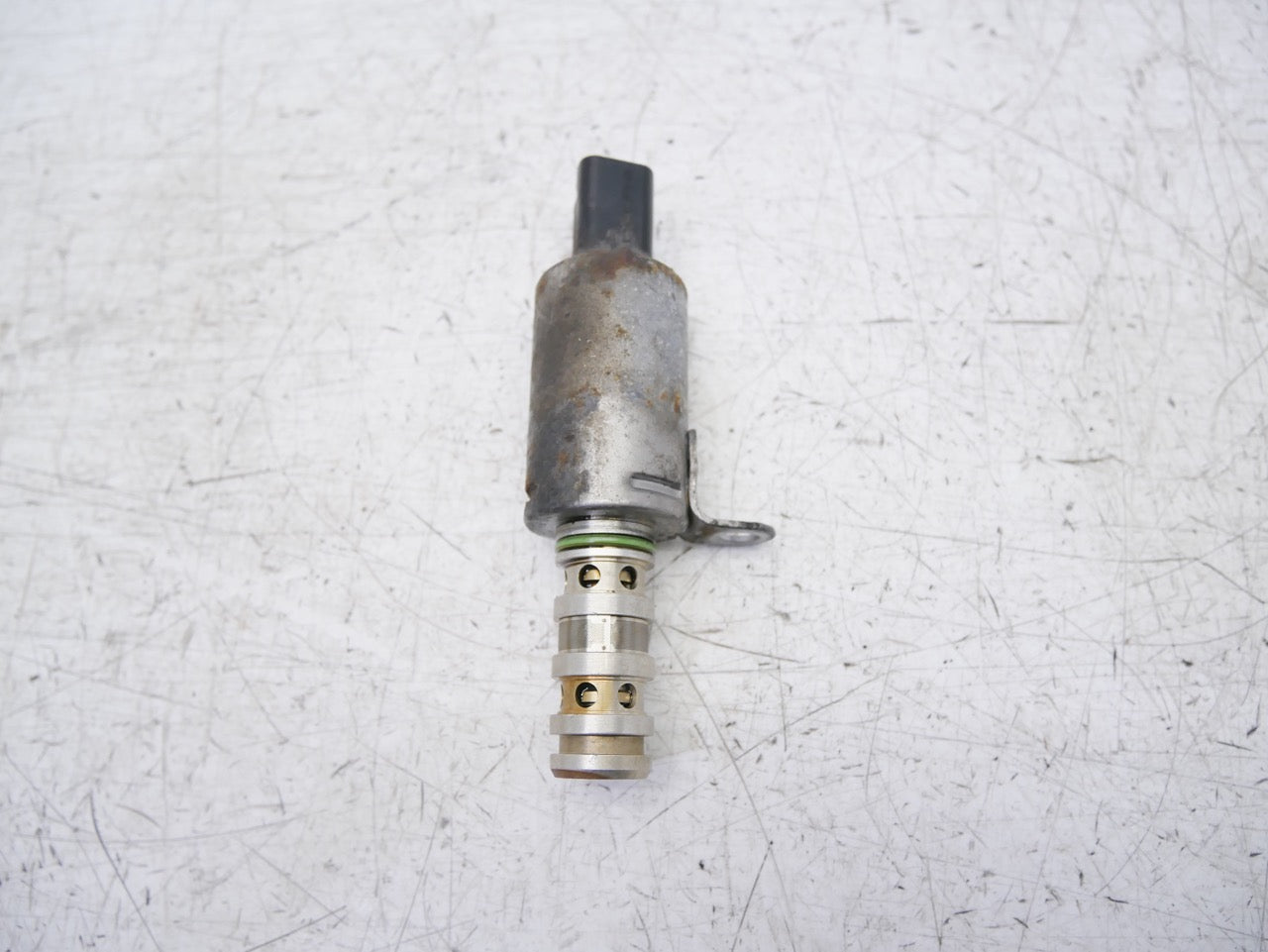 Válvula de solenoide – Citroen Peugeot 1,6 VTi 5F01 5FS EP6C V760429280