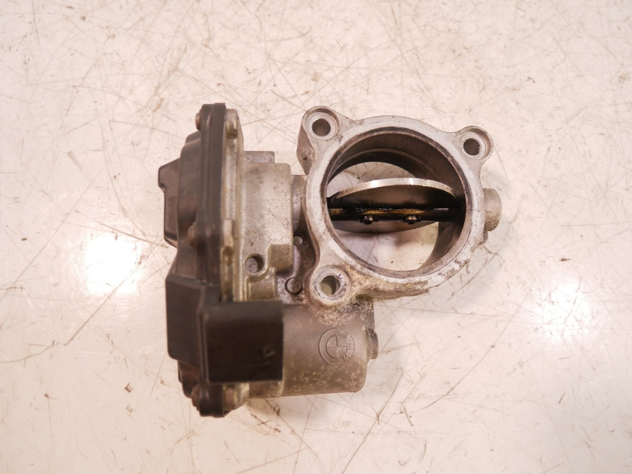 Válvula de estrangulación – BMW 2,0 520d N47D20C N47 7810752