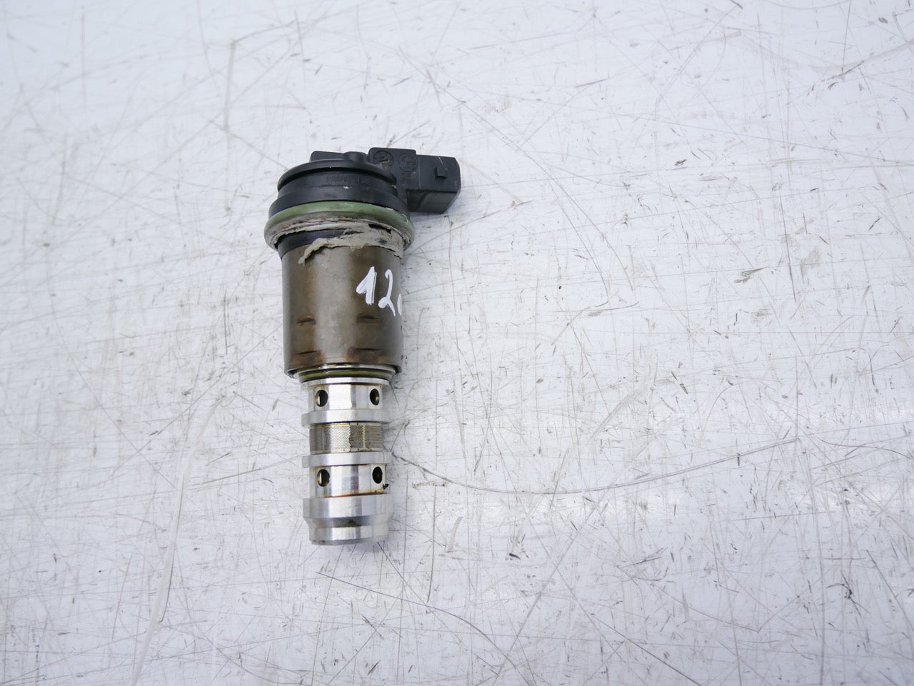 Válvula de solenoide – BMW 4,4 V8 645 Ci N62B44A 1707323