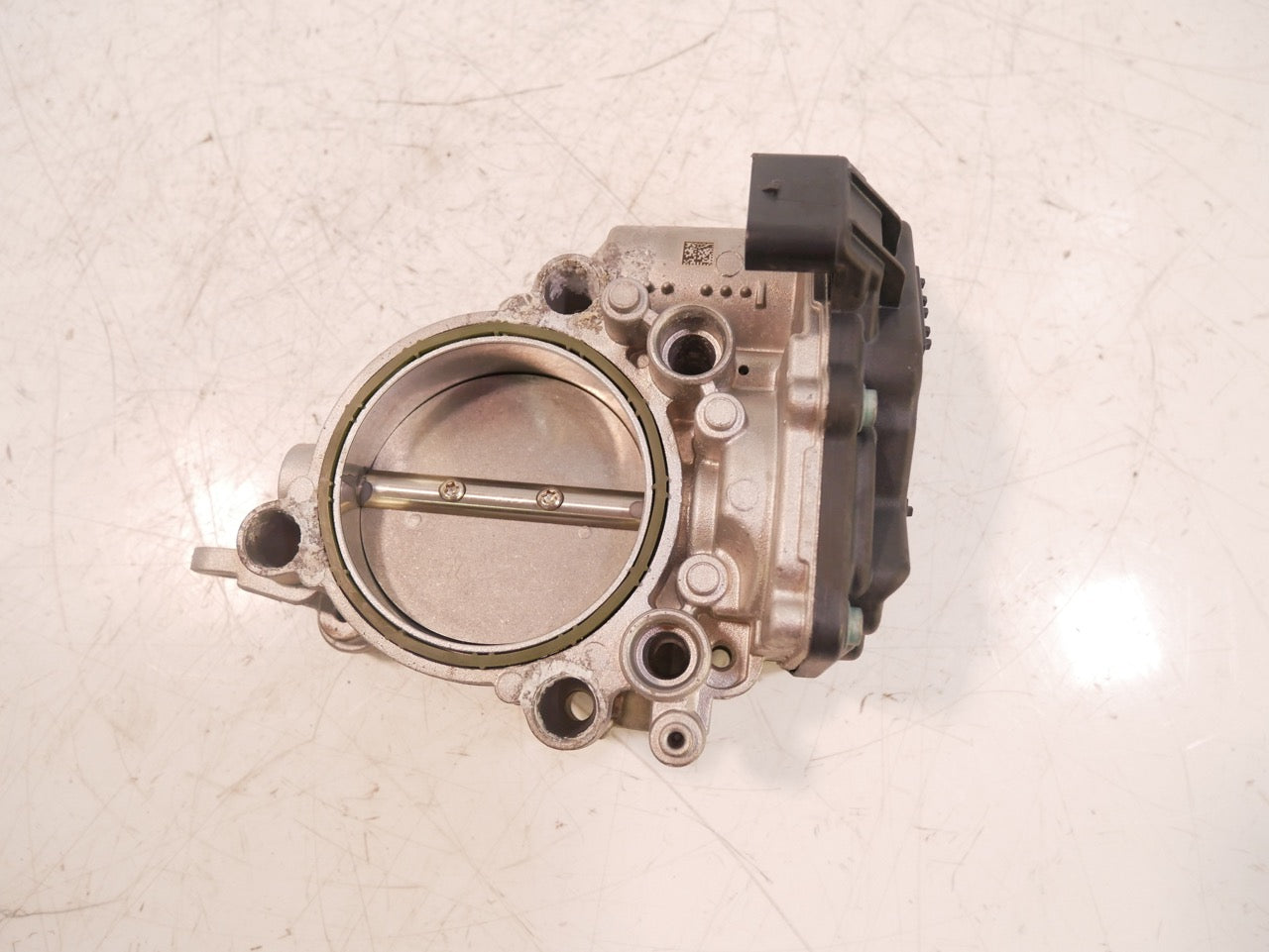 Válvula de estrangulación – BMW 2,0 320 i B48B20A 8623324