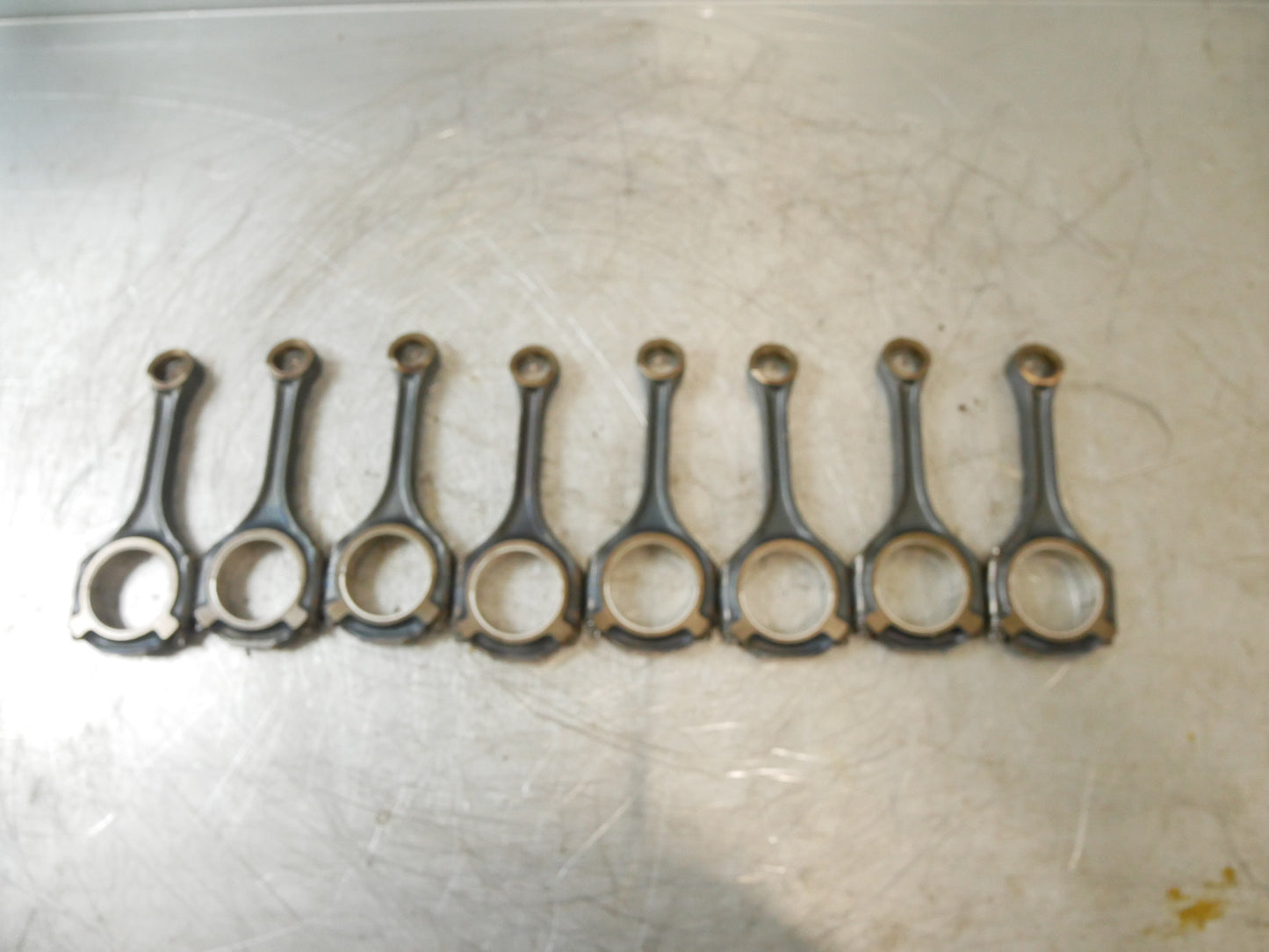 8 x biela – Mercedes‑Benz GL 450 X163 4.7 V8 M 273.923 M273.923 A2730300620