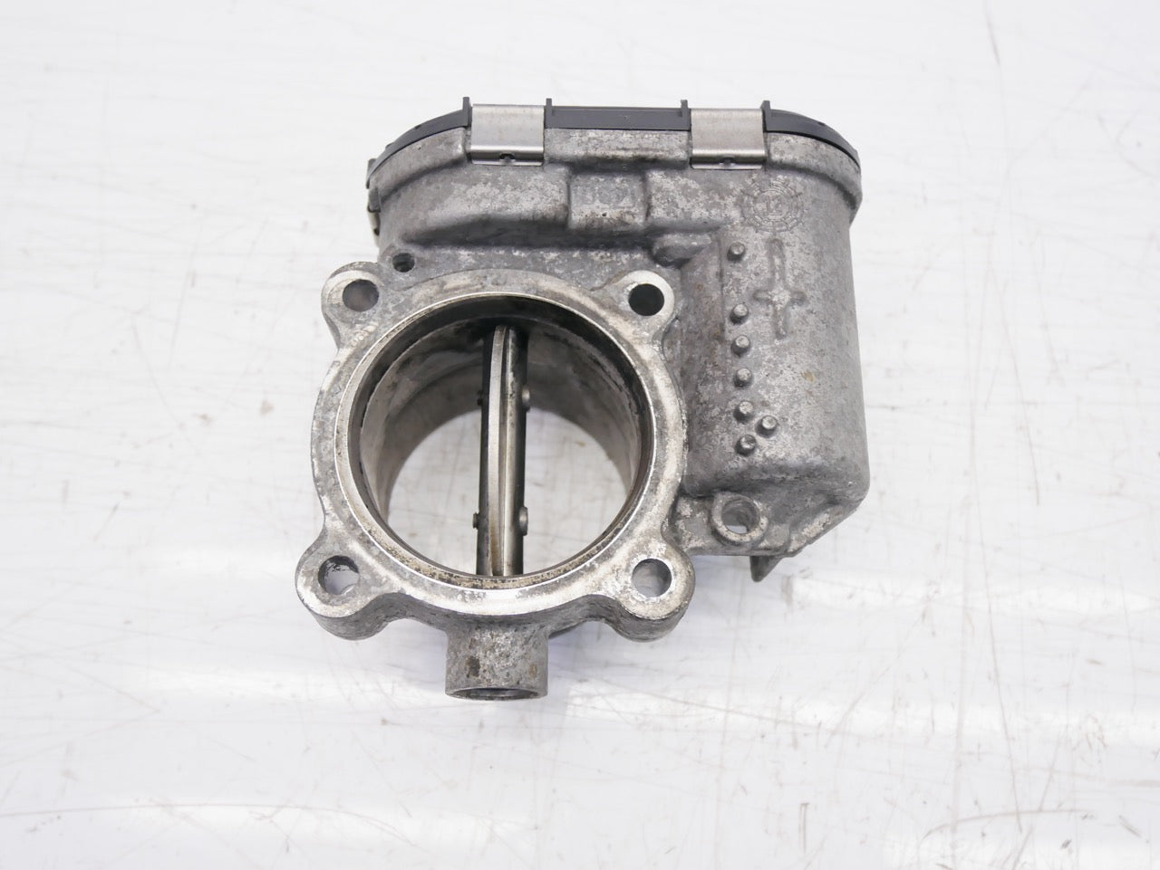 Válvula de estrangulación – Volvo 2,0 D3 Diesel D5204T7 31216665
