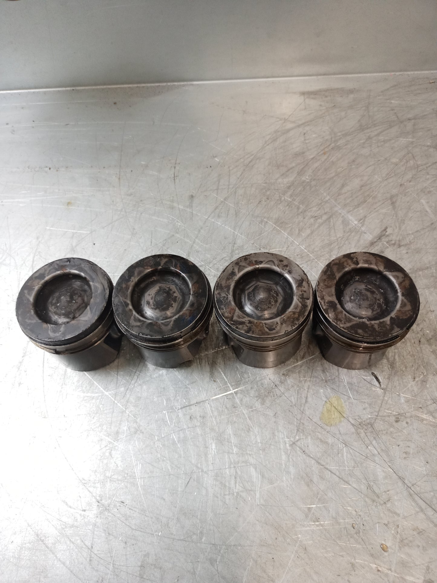 4 x pistones – Citroen Peugeot C4 C5 308 508 2.0 Azul HDI AHX DW10FD