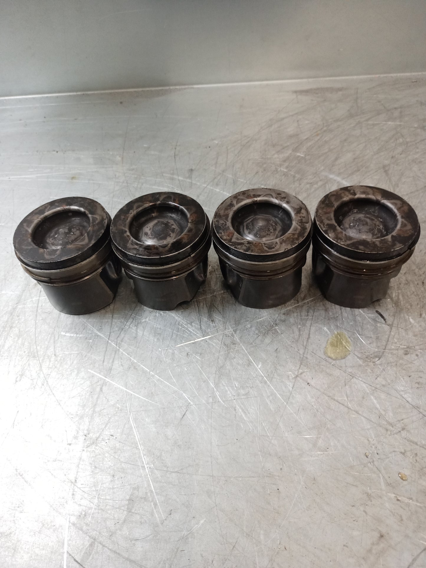 4 x pistones – Citroen Peugeot C4 C5 308 508 2.0 Azul HDI AHX DW10FD