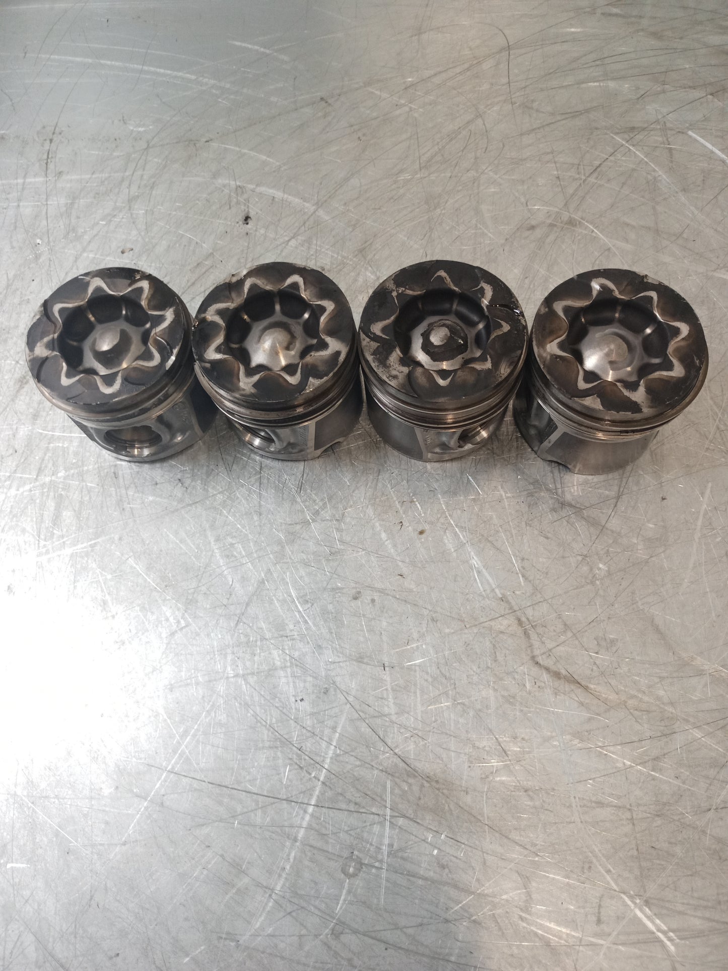 4 x pistones – Opel Astra Insignia Meriva 1.6 CDTI B16DTH LVL 55595626