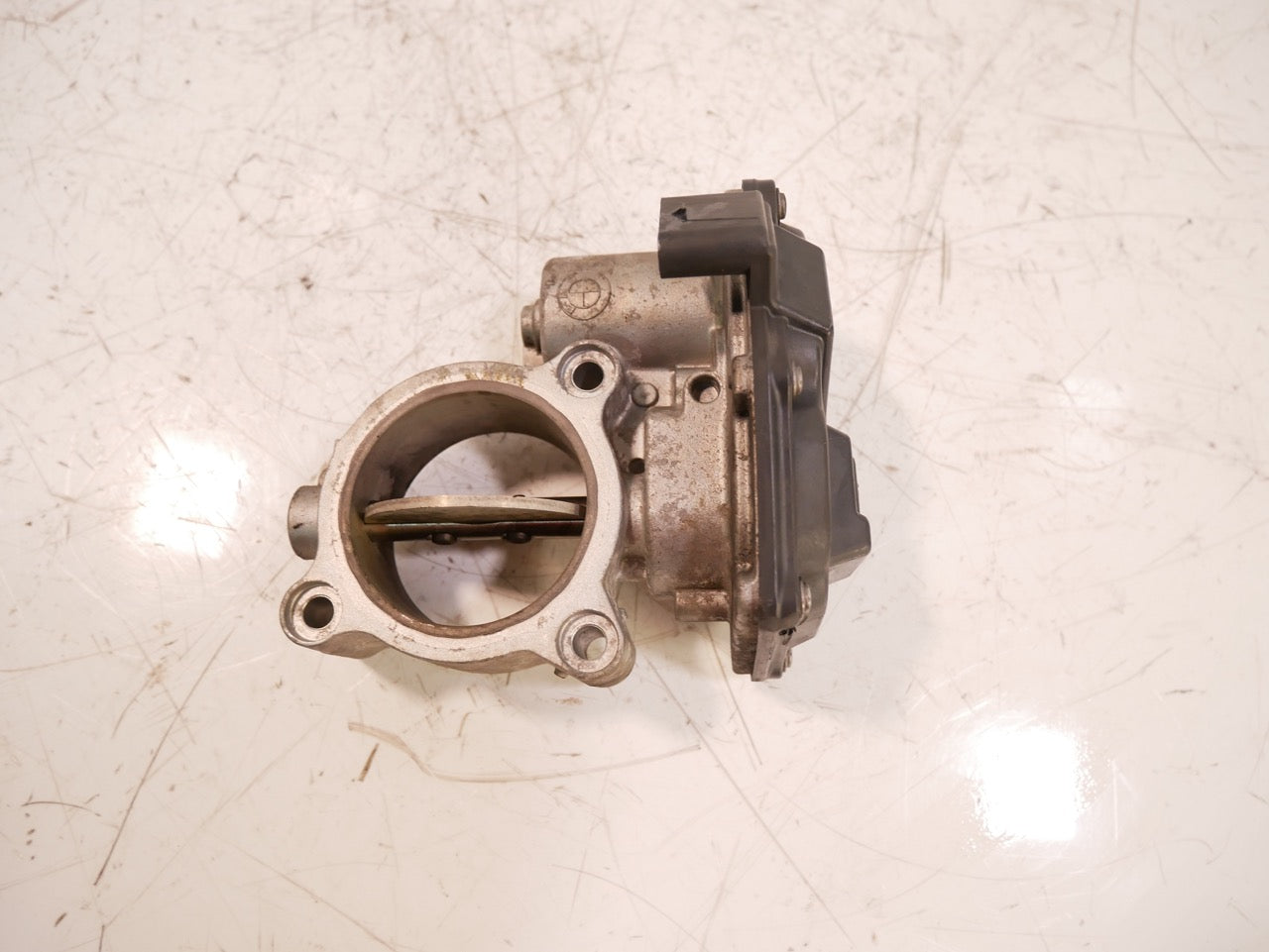 Válvula de estrangulación – BMW 2,0 118d N47D20C N47 7810752