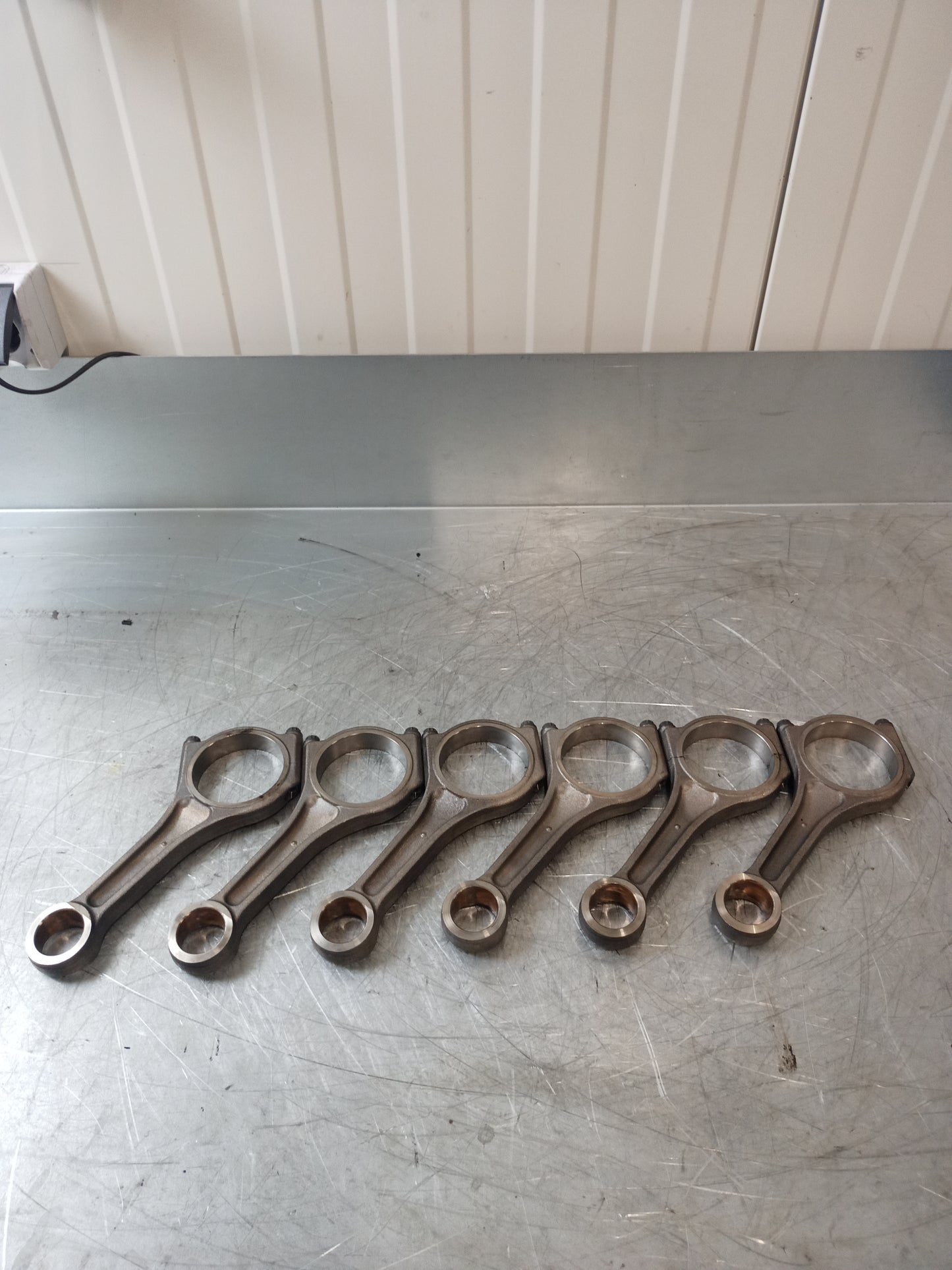 6 x biela – Land Rover Discovery 5 3.0 V6 D Gen2 306DT 306DTA TDV6