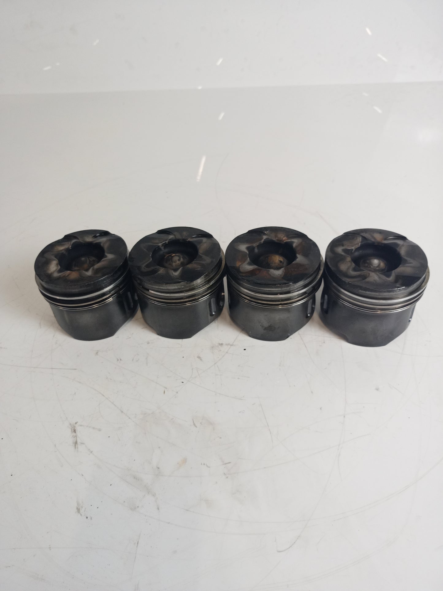 4 x pistones – Mercedes‑Benz Sprinter 2.2 CDI OM611.981 611.981 A6110300317