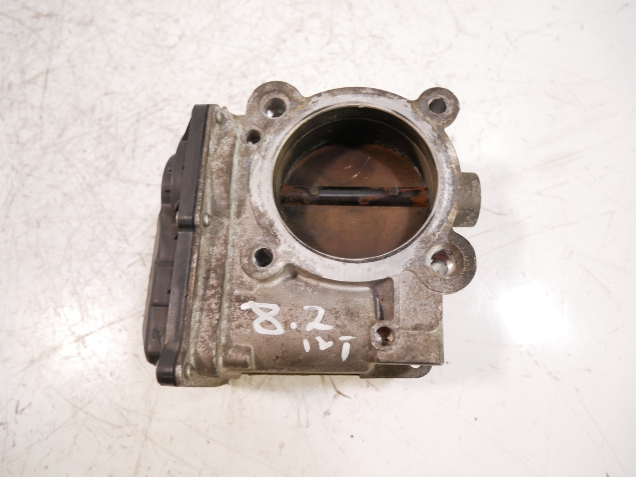Válvula de estrangulación – Volvo 2,4 i B5244S4 30711551
