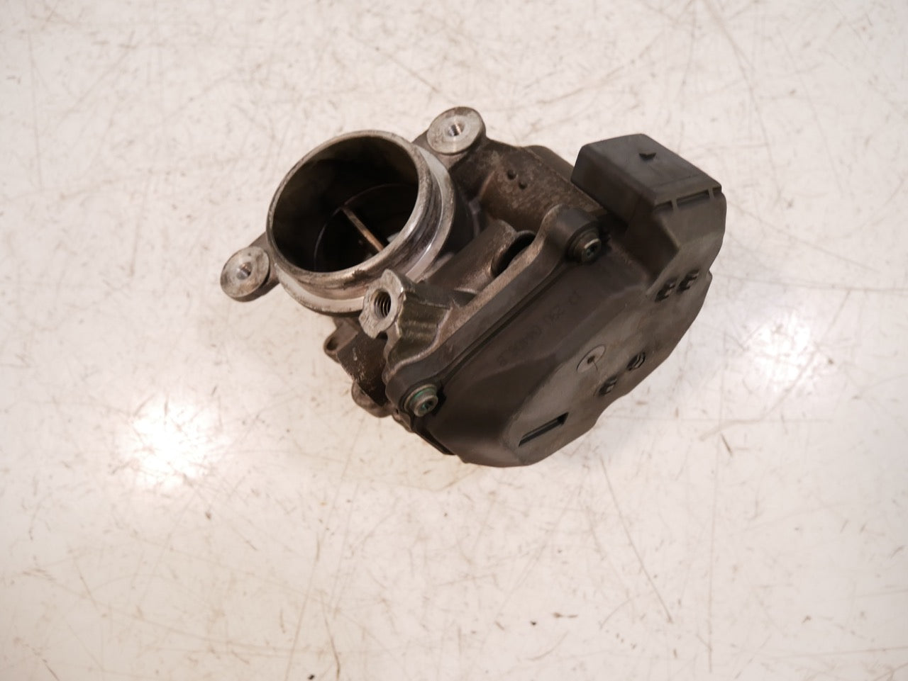 Válvula de estrangulación – Audi Volkswagen 2,0 TDI DGCA DGC 04L128063T