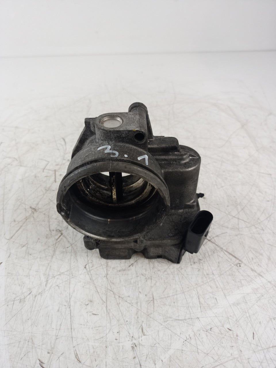 – Mariposa VWTouran 1T 1.9 TDI BXE 038128063L
