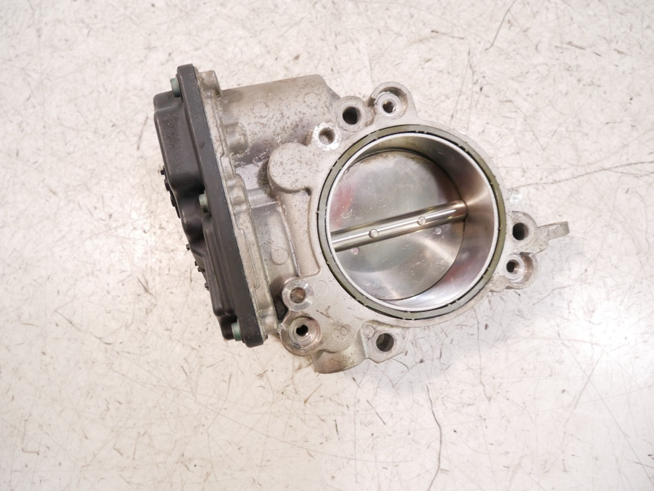 Válvula de estrangulación – BMW 2,0 420 i B48 B48B20A 8623324
