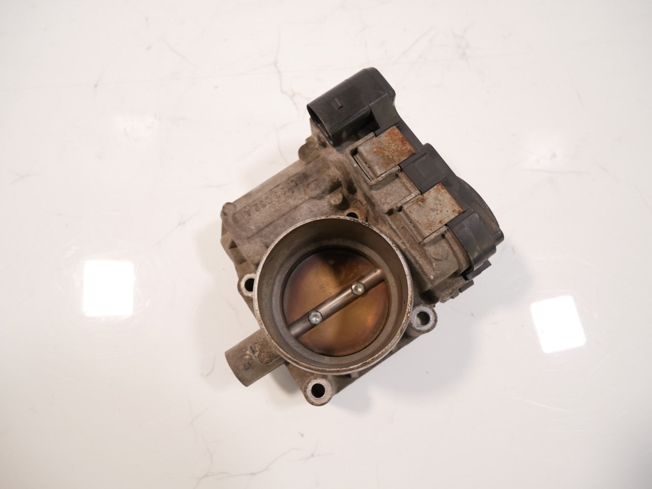 Válvula de estrangulación – Audi Volkswagen 1,6 FSI BLP 03C133062A