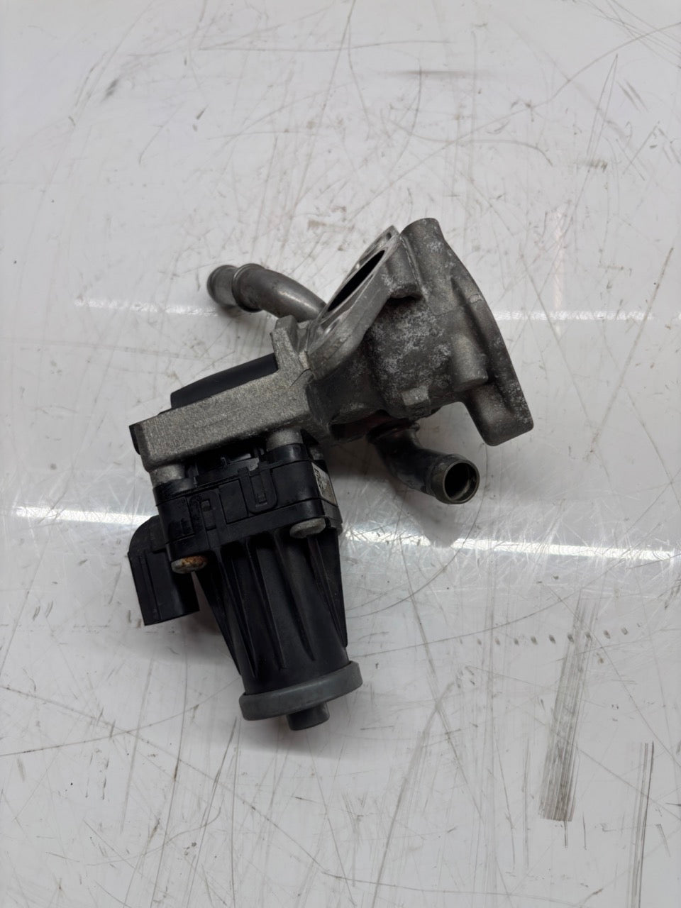 Válvula EGR Válvula de recirculación de gases de escape – Ford 3.2 TDCI SA2S FB3Q-9D475-AC