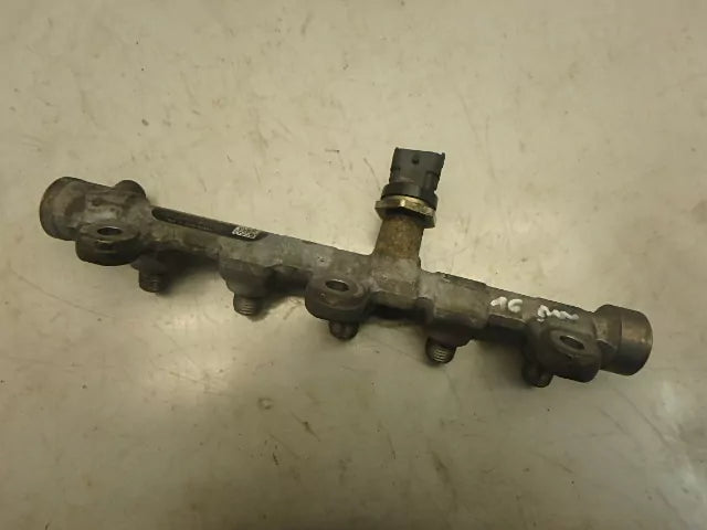 Rampa inyectora Opel Vivaro 2.0 CDTI M9R630 8200912225 DE206929