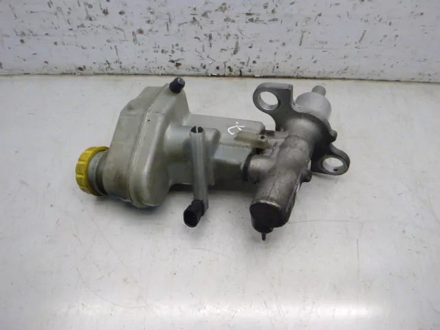 Cilindro maestro de freno Alfa Romeo 159 2.4 JTDM Diesel 939A3000 32067799 DE266132