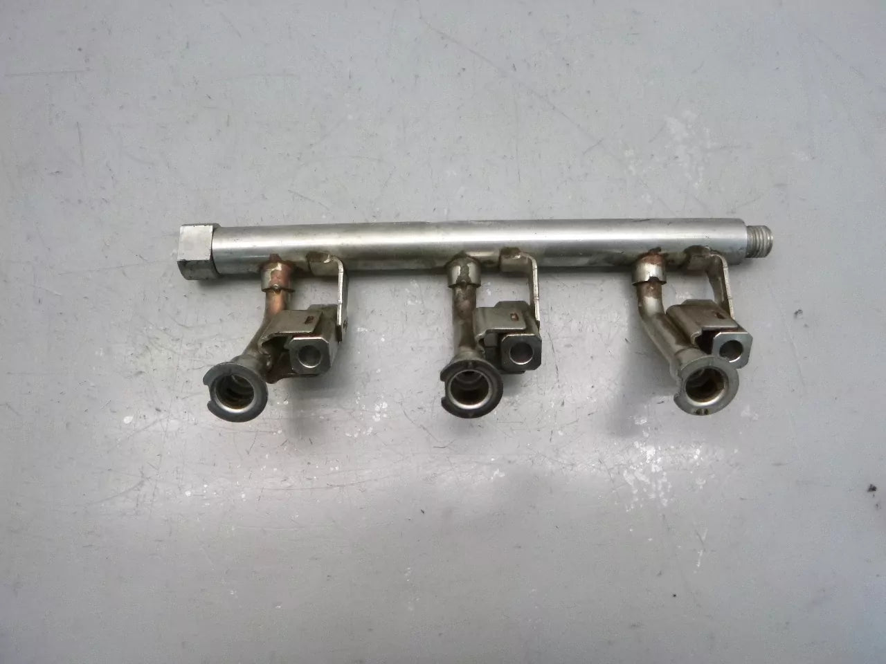 Rampa de inyección Ford Fiesta VI 1,0 EcoBoost M1JE 0261555137 DE294825