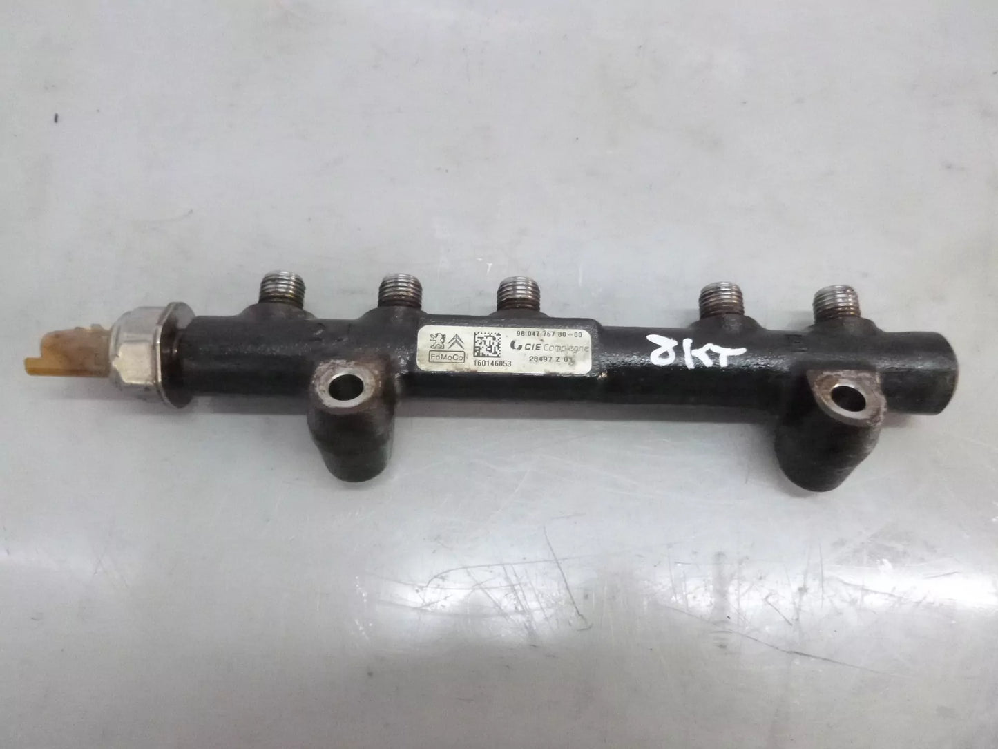 Rampa inyectora Ford Fiesta VI 1,5 TDCi XUJB 9804776780 DE298557