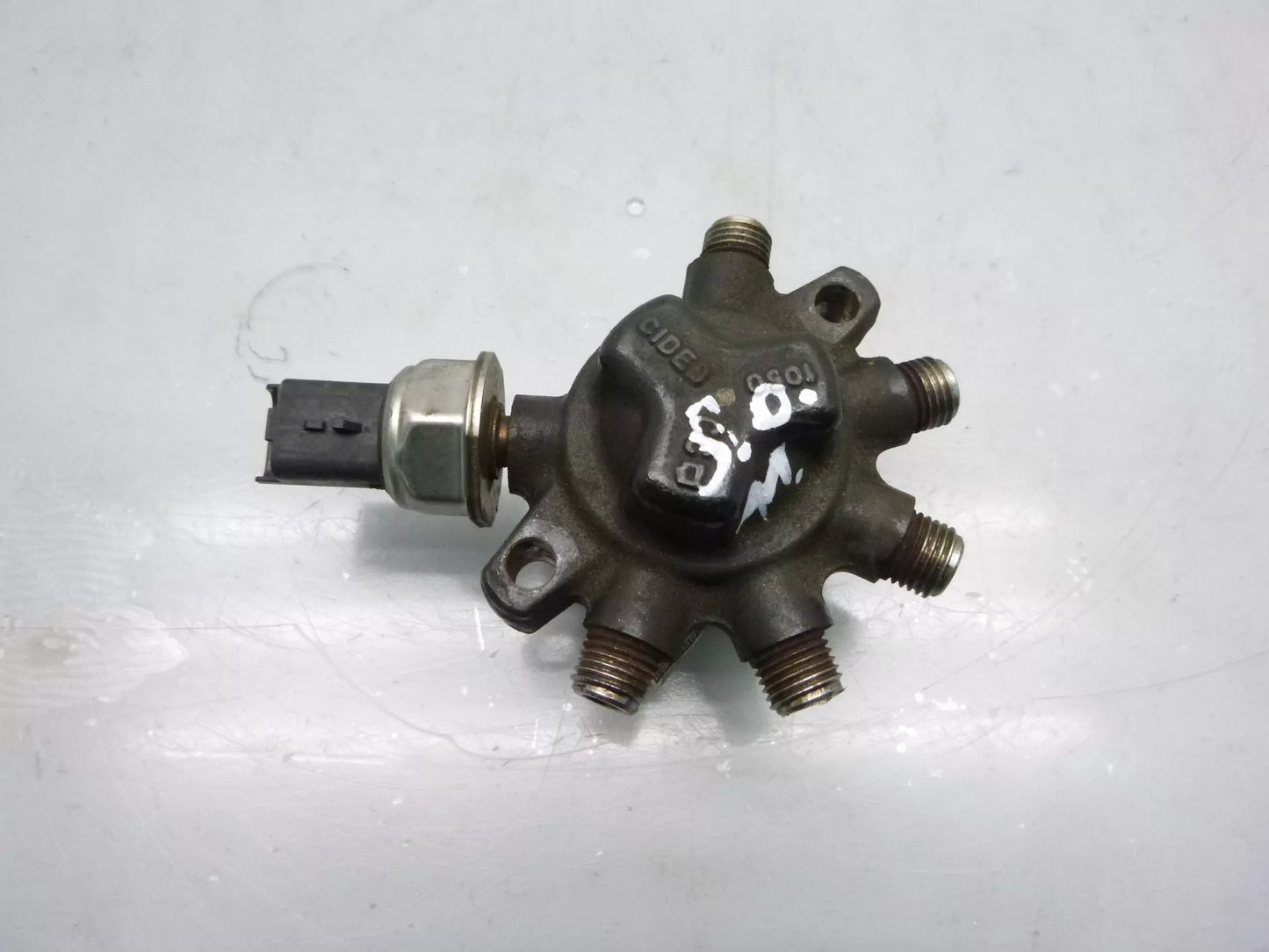 Rampa inyectora Ford C-Max DM Focus II 2 DA 1,8 TDCi KKDA 4M5Q-9D280-DB DE300563