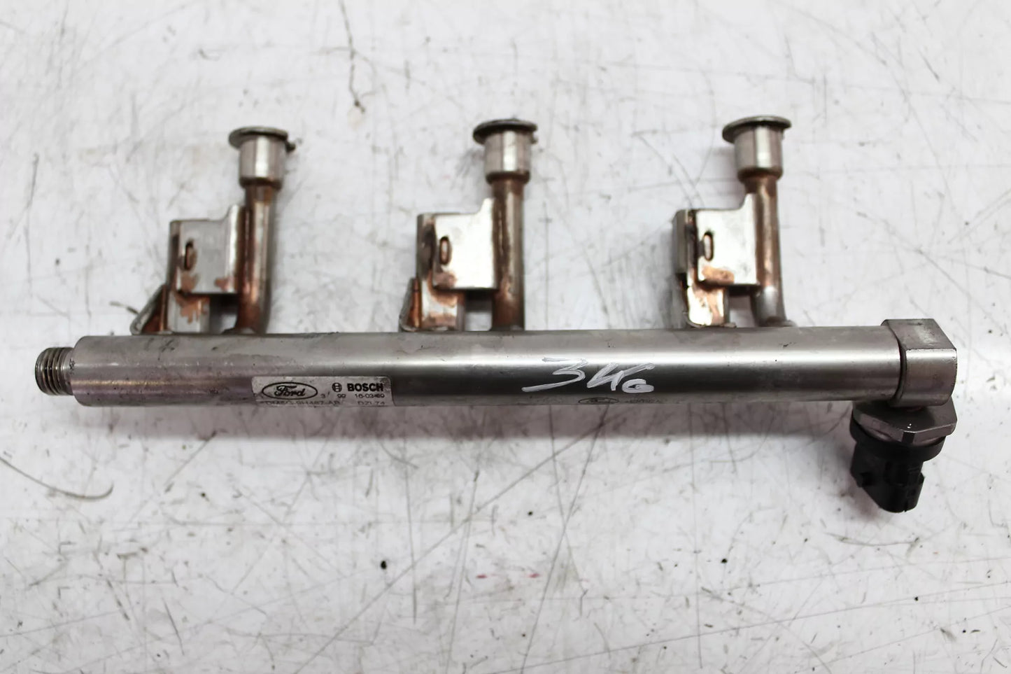 Rampa inyectora Ford 1.0 EcoBoost M1DA DM5G-9H487-AB 0261555179