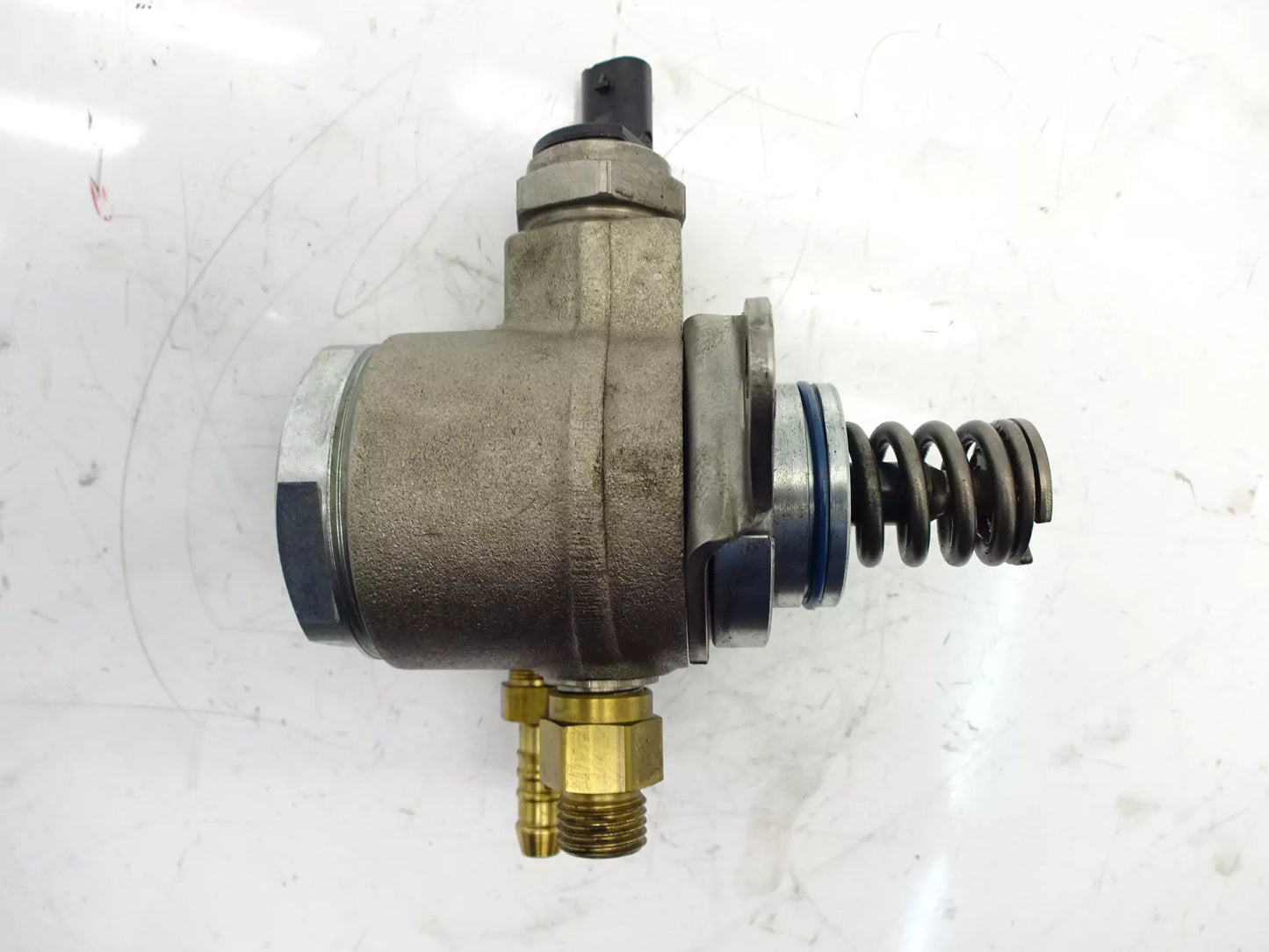 Bomba de combustible Mercedes-Benz 2,2 CDI 651.924 18111174120693