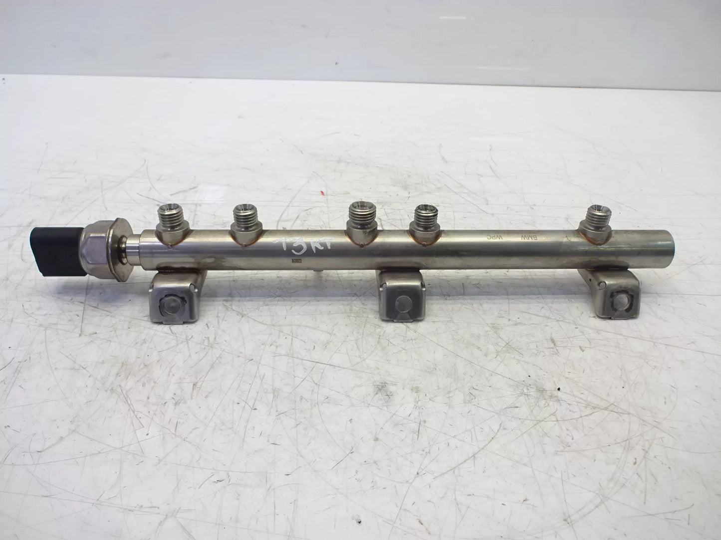 Barra de inyección BMW E90 E91 E92 E93 320 i 318 i 2,0 N43B20A N43 7562474