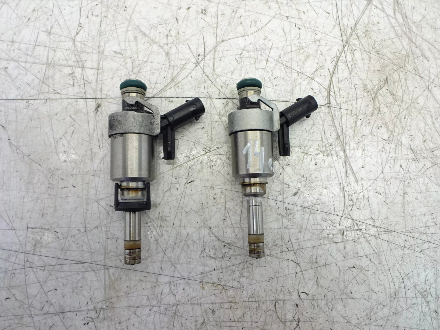 inyector boquilla de inyección Audi Volkswagen 2.0 TSI TFSI CHH CHHA CHHB 06L906036K 2 unidades