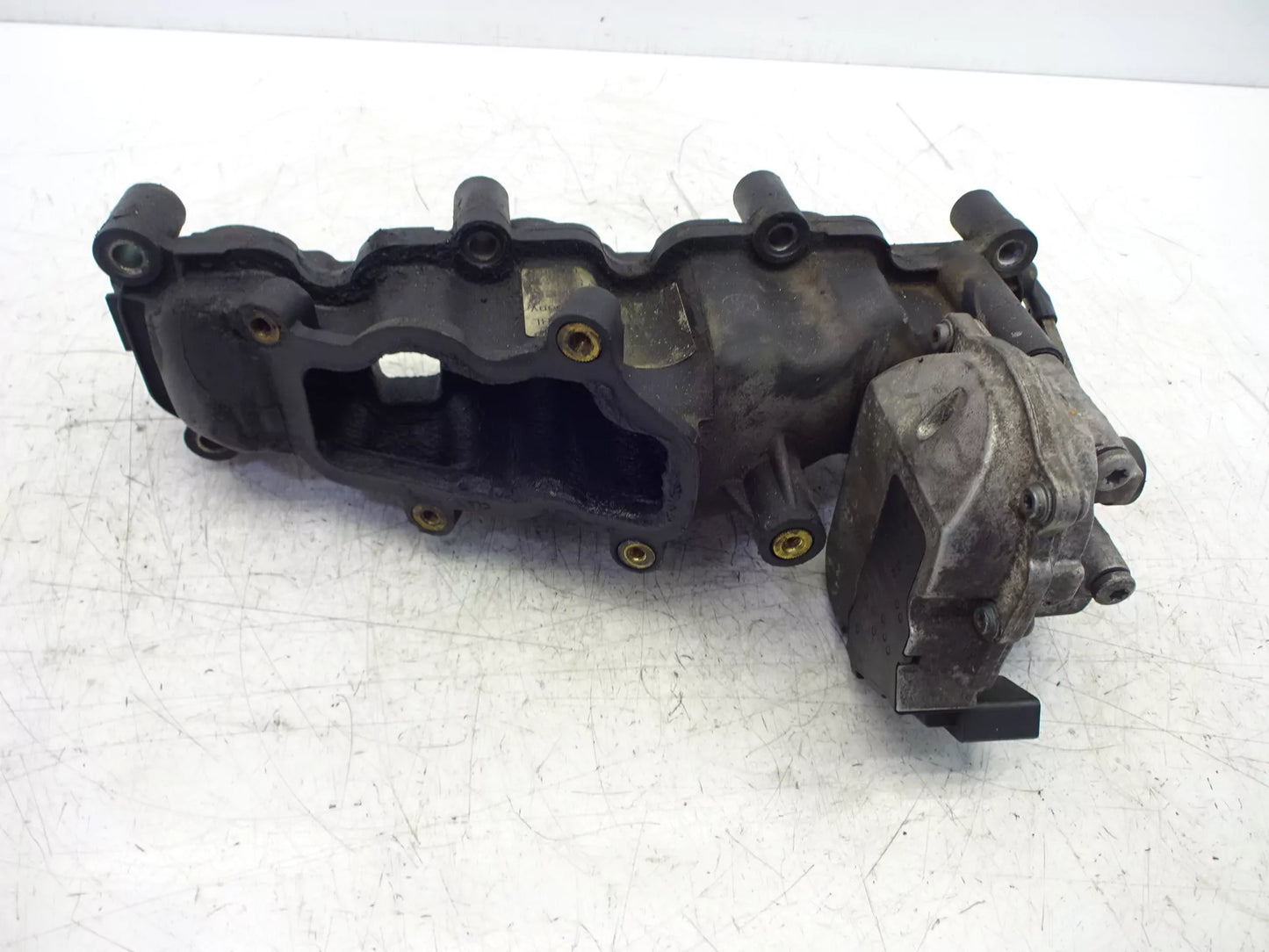 Actuador del colector de admisión – Audi Volkswagen 3.0 TDI V6 BUN 059129711BLight
