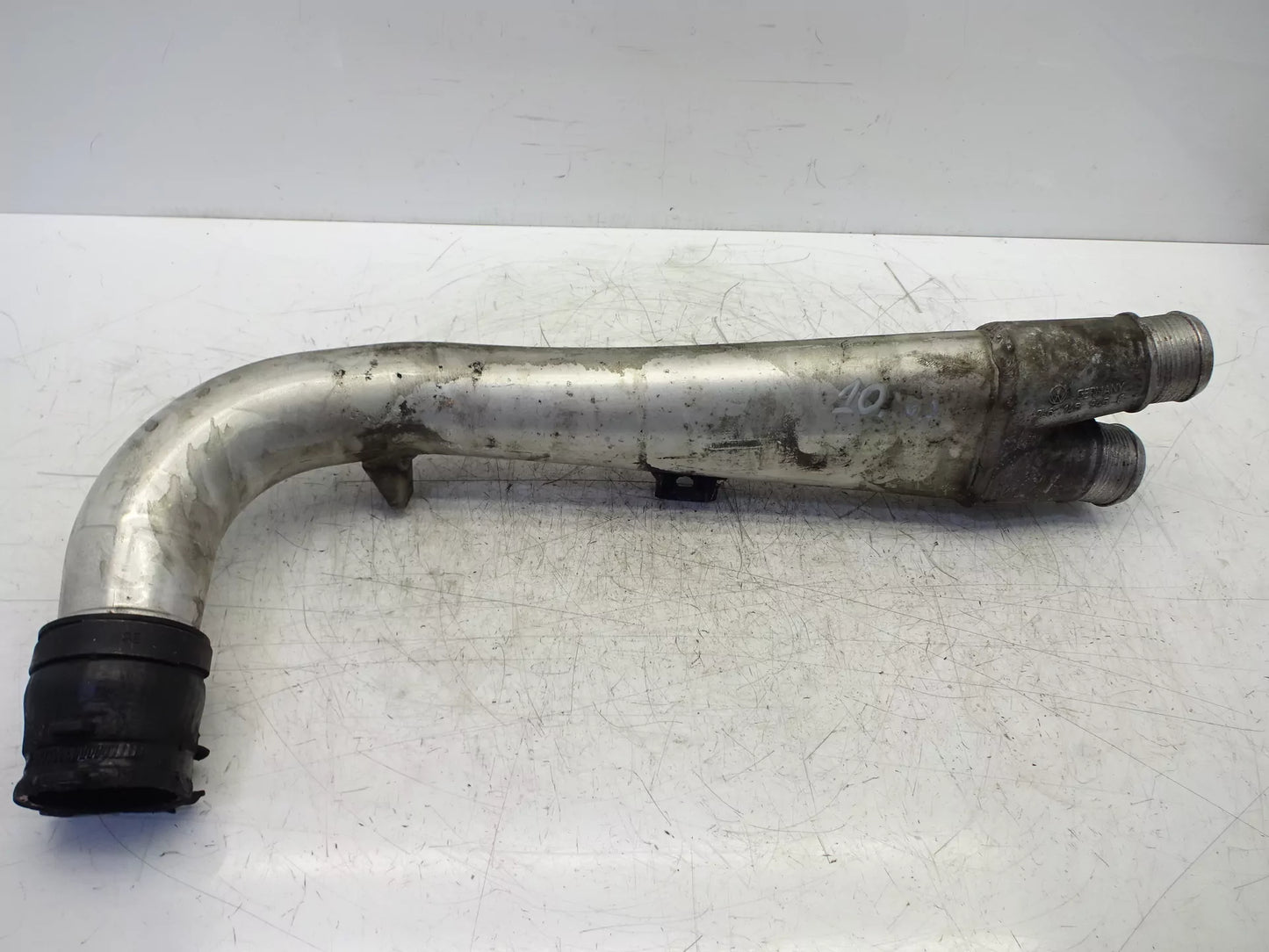 Tubería de presión de carga Tubería Audi Volkswagen 3,0 TDI V6 BUN 7L6145945C