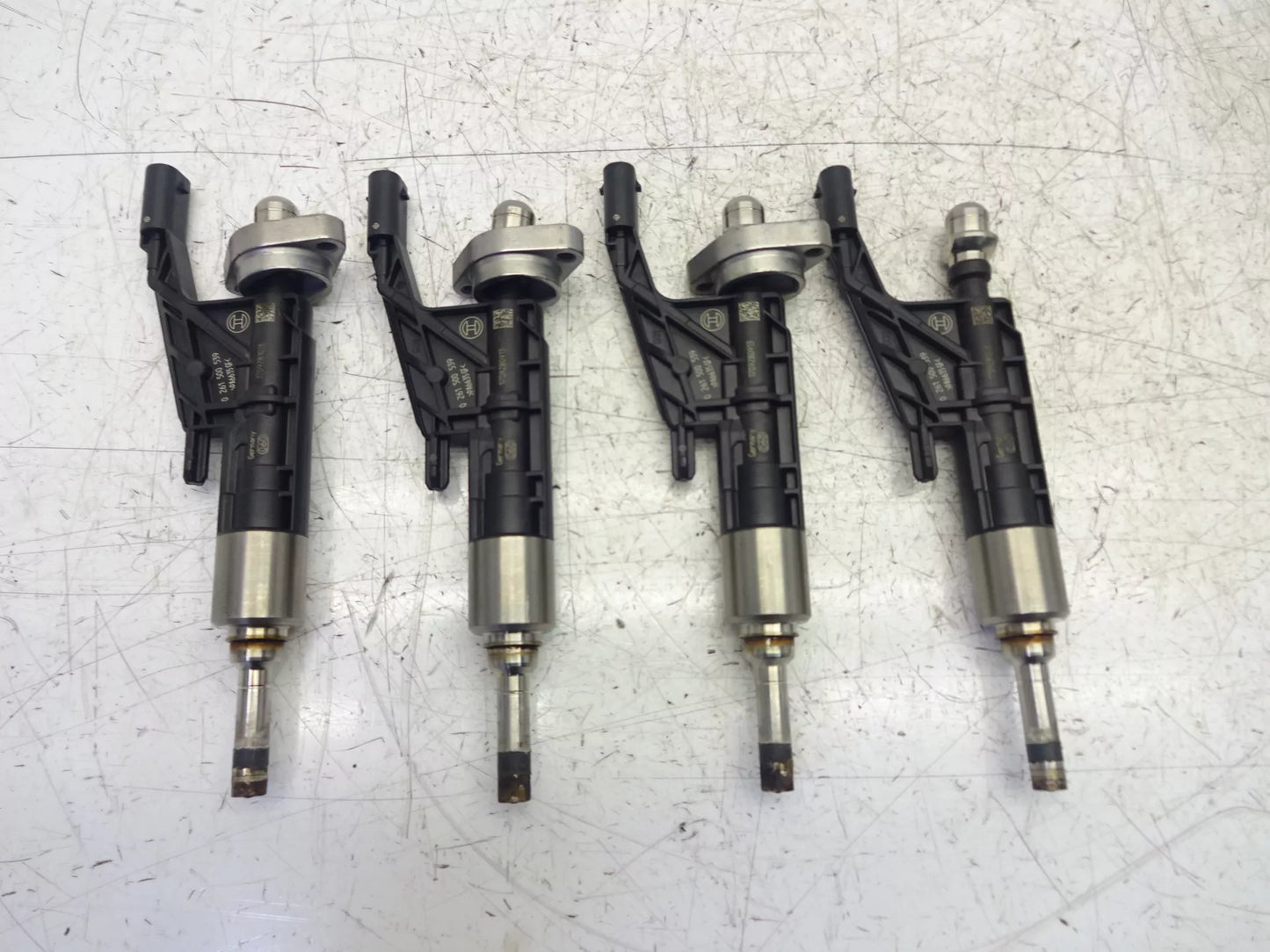 inyector de combustible BMW Serie 1 F20 F21 125i 125 i 2.0 B48B20B 0261500539 7639990 4 unidades