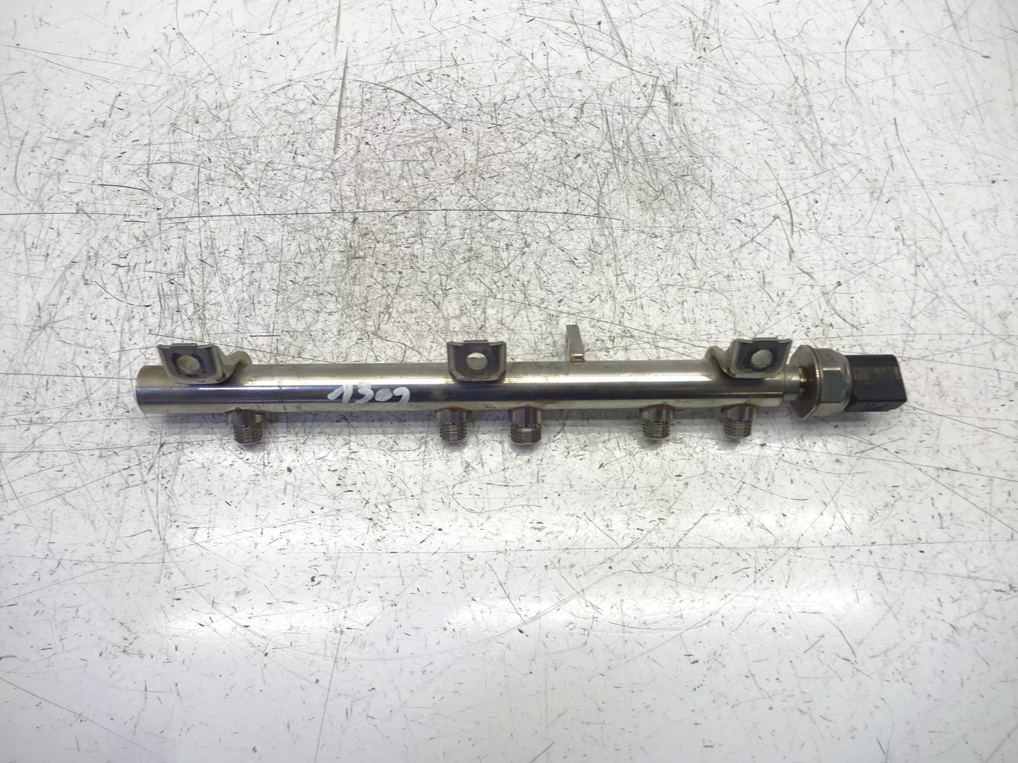 Rampa de inyección BMW E90 E91 E92 E93 2,0 N43B20A N43 7562474