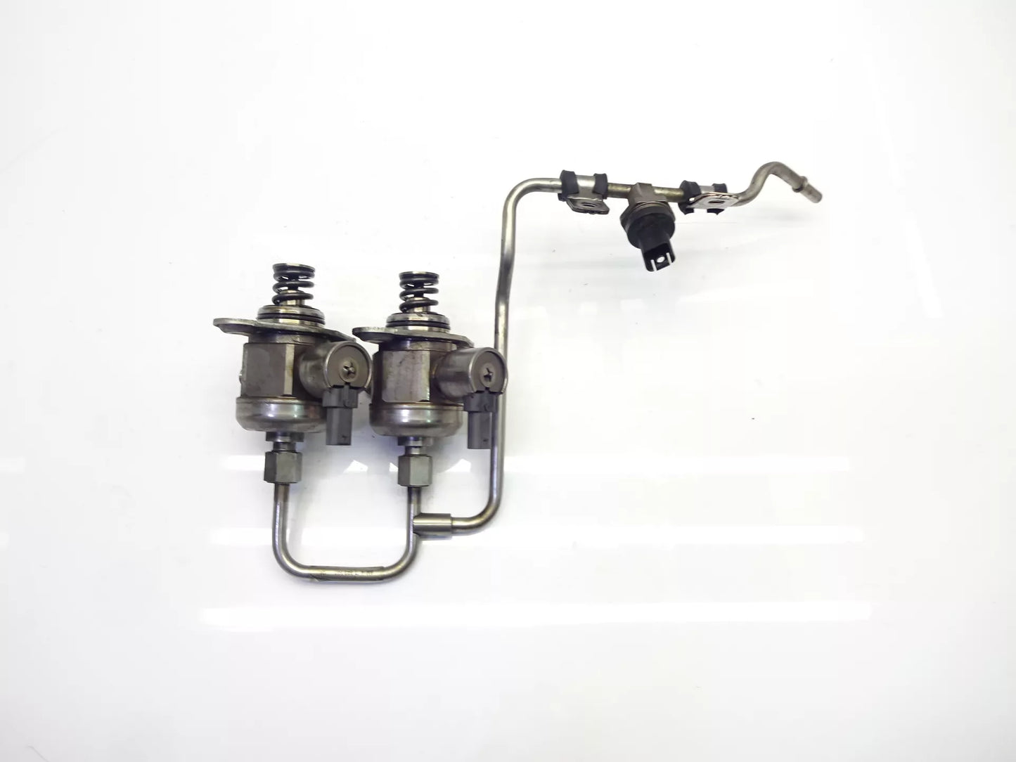 Bomba de combustible BMW Serie 3 F30 F80 Serie 4 F32 F82 M3 M4 3.0 S55 S55B30A 7847204