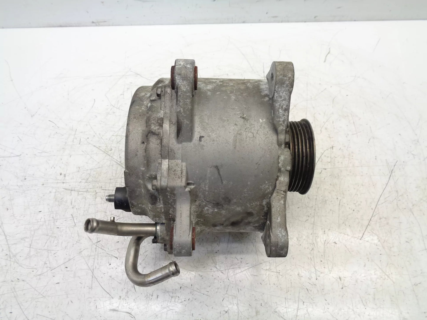 Alternador Audi R8 Spyder 422 423 427 5.2 FSI Quattro BUJ 079903021R 190A