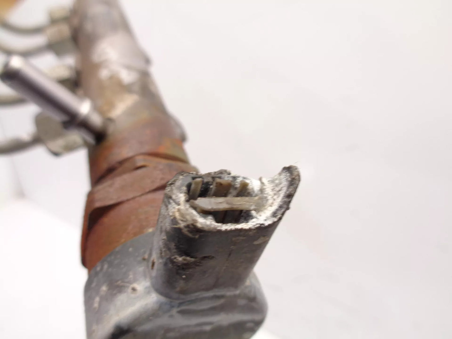 Rampa inyectora Land Rover Discovery 3,0 D Diesel SDV6 306DT 0445216048 0445216046