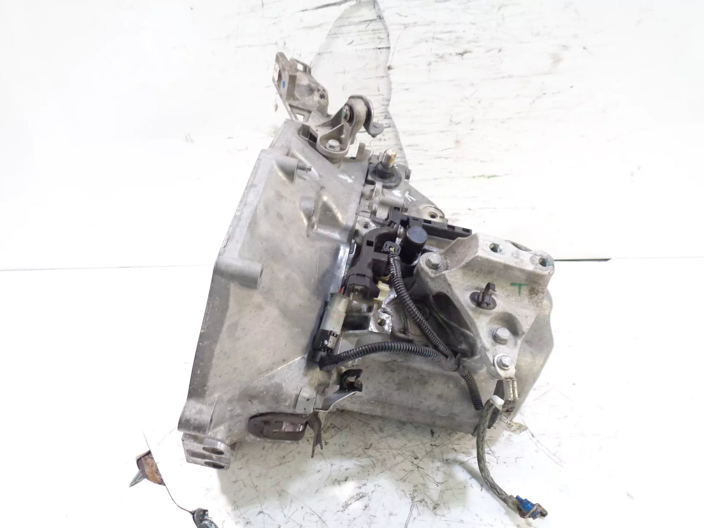 Caja de cambios de transmisión manual Opel Corsa F 68 1.2 gasolina F12XEL EB2FAD HM05 20A707