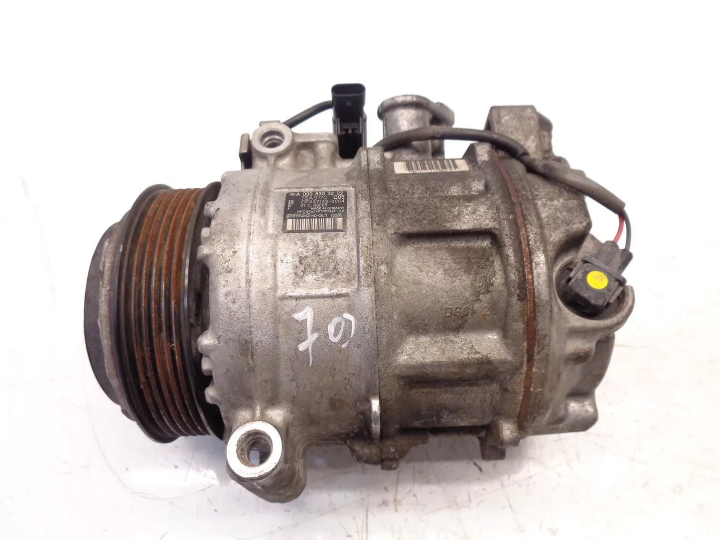 Compresor de aire acondicionado Mercedes-Benz-Benz Clase C W203 C43 AMG 3.0 276.823 A0008303202
