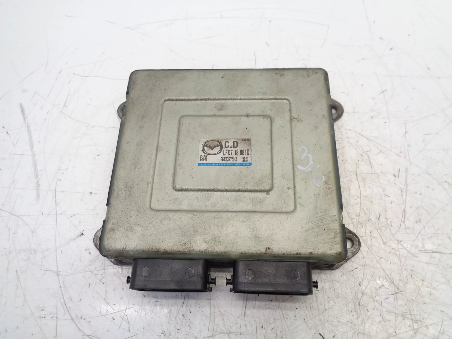 Centralita Mazda 6 GG 2,0 gasolina LF17 E6T53975H2 LFD7-18-881