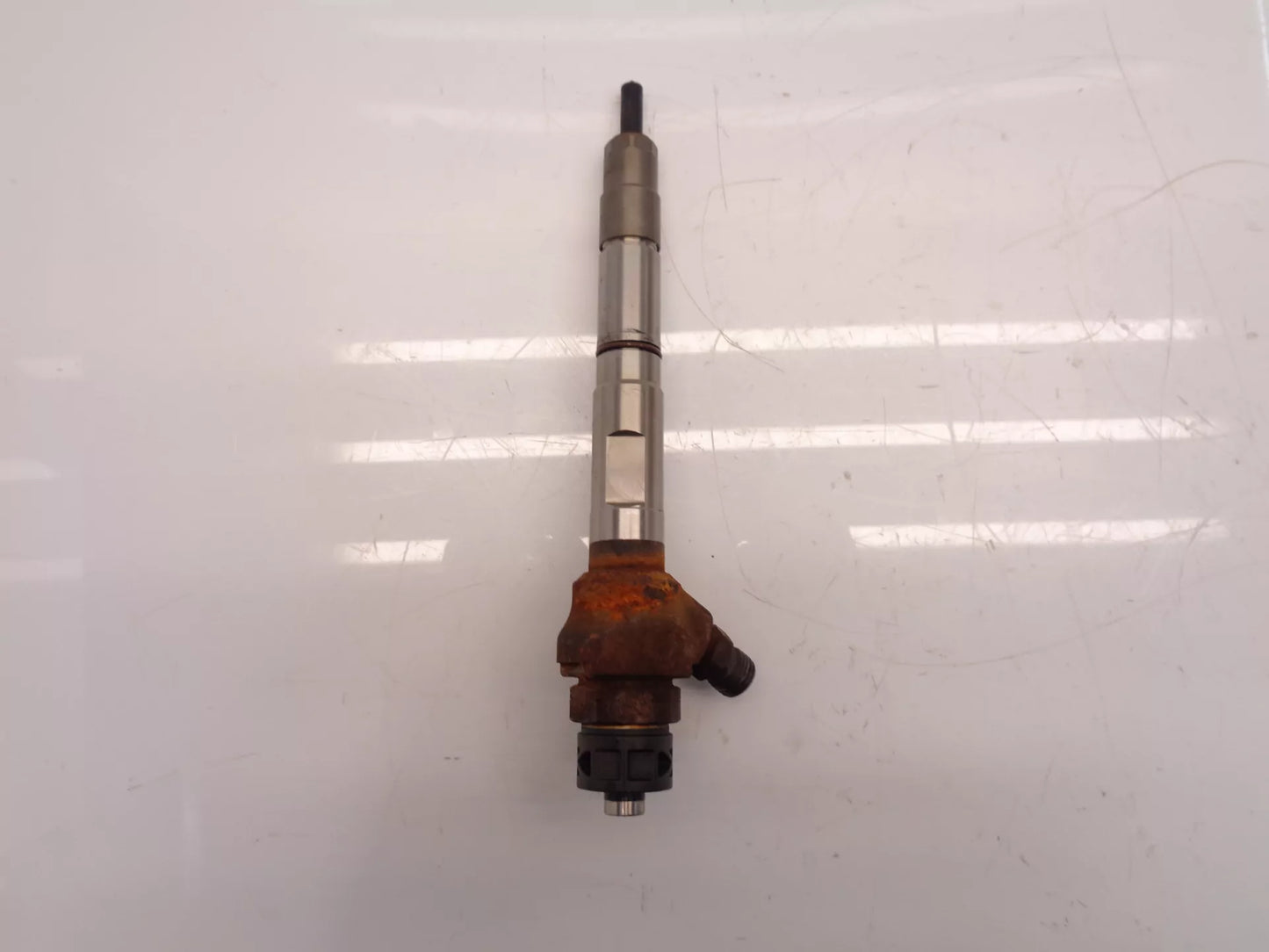 Boquilla de inyección Volkswagen Caddy SA 2.0 TDI DFSD DFS 04L130277AC