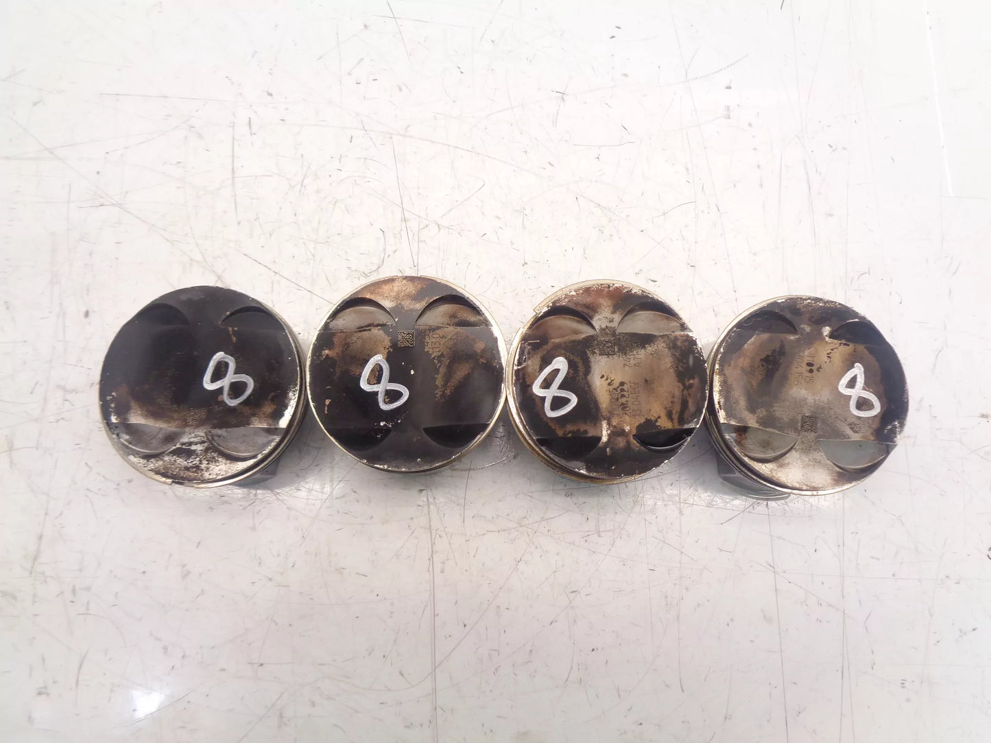 Pistón Volkswagen Volkswagen Scirocco 1,4 TSI TFSI CZCA CZC 04EGF 4 unidades