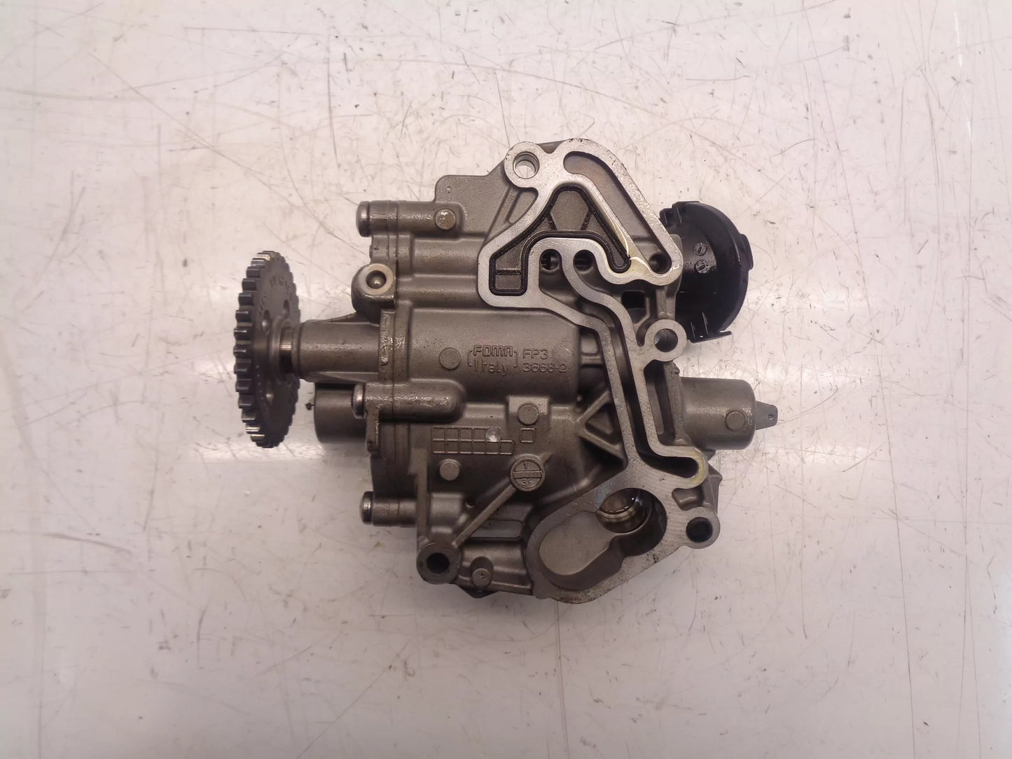 Bomba de aceite Volkswagen Volkswagen Scirocco 1,4 TSI TFSI CZCA CZC 04E115109E