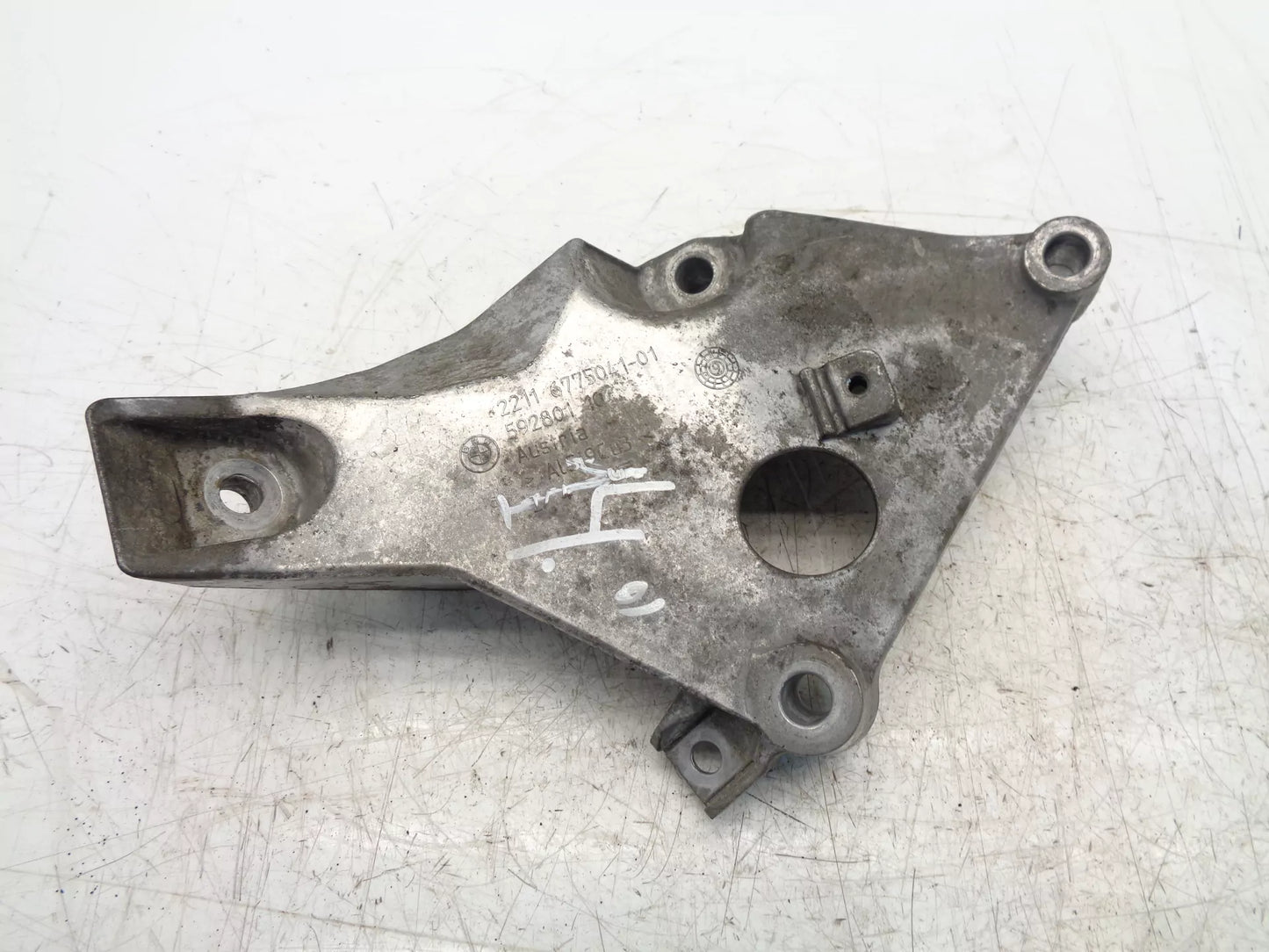 Soporte BMW 2,0 d Diesel N47D20C N47 6775041