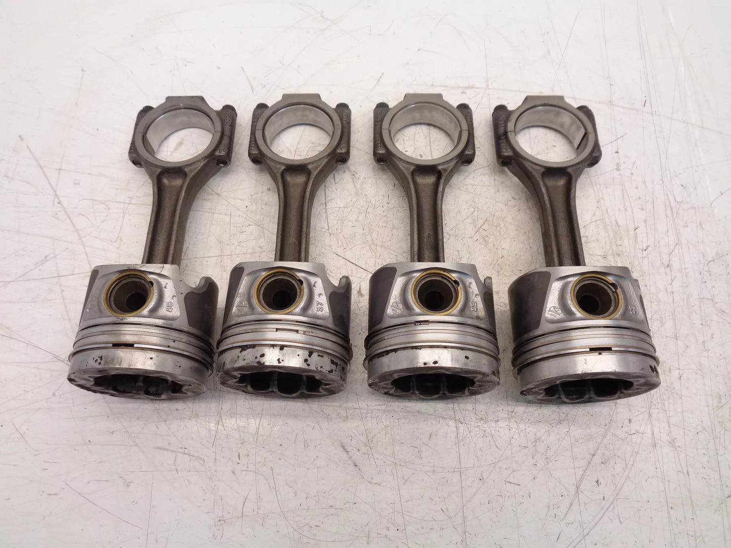 biela de pistón Volkswagen 2.0 TDI CAA CAAA CAAB CAAC CAAD CAAE 038J 4 unidades